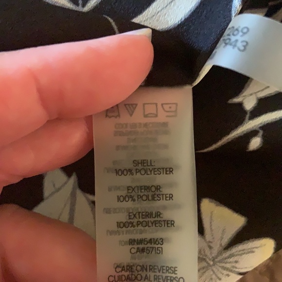 5. Add some WOW to your closet!!!!!!Calvin Klein Floral Wide Leg Pants in Black - Picture 13 of 16